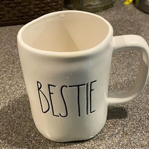 Rae Dunn Bestie Mug